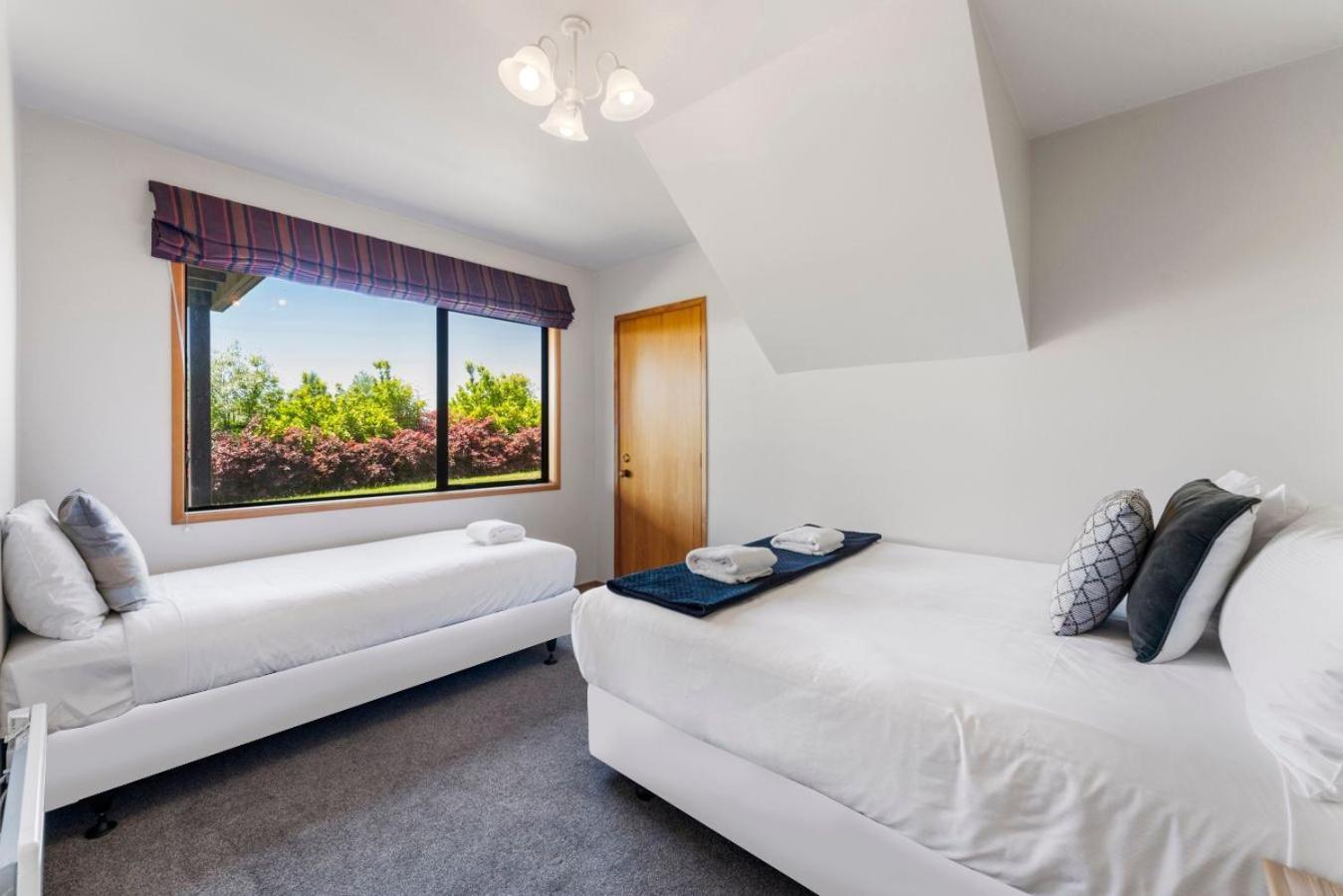Acacia Sunrise - Taupo Villa Exterior photo